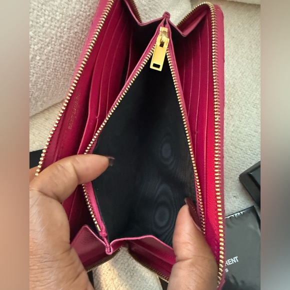 Full Inclusion with coa Saint Laurent YSL Monogram Zip
Around Wallet - Picture 7 of 7